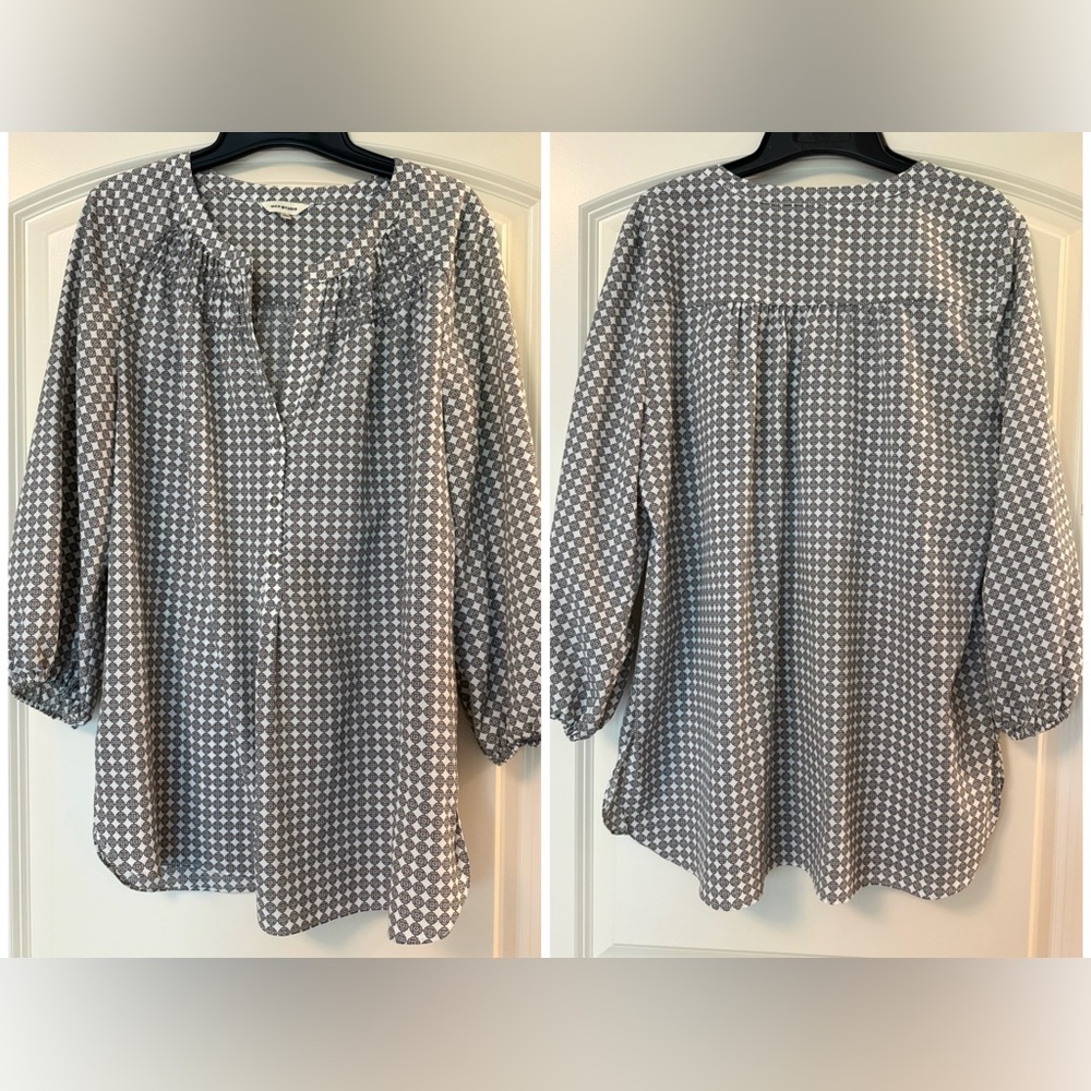 Max Studio 3/4 Sleeve Women's Gray Patterned Top
